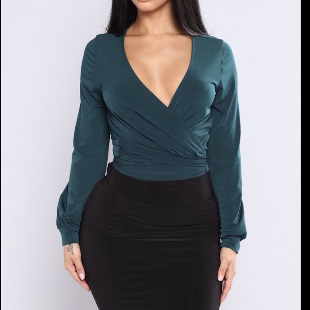 Fashion nova crop top wrap green